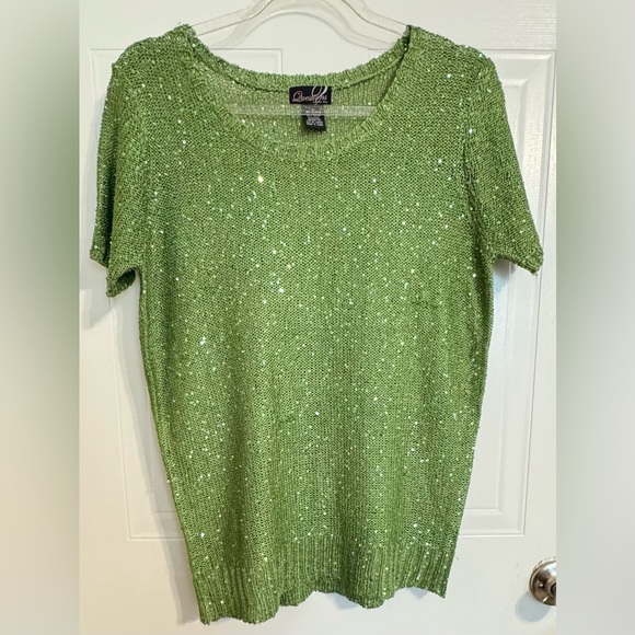 Questions by Say What? Green Sequined Sweater Short Sleeve Large - Picture 8 of 8
